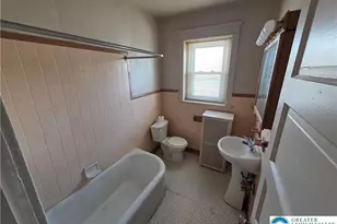 223 S 15th St, Allentown City, PA 18102 - Photo 12