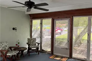 930 N Garibaldi Ave, Washington Twp, PA 18013 - Photo 12