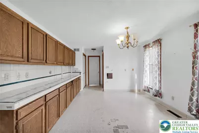 547 Roberts Road, Bushkill Twp, PA 18064 - Photo 8