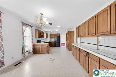 547 Roberts Road, Bushkill Twp, PA 18064 - Photo 6