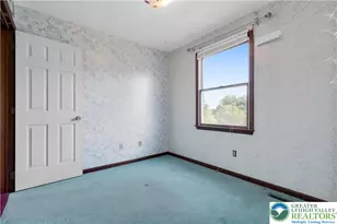 547 Roberts Rd, Bushkill Twp, PA 18064 - Photo 12