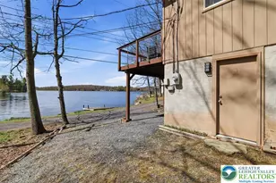 6430 E Lakeshore Dr, Middle Smithfield, PA 18302 - Photo 22