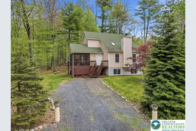 101 Colonial Court, Delaware Twp, PA 18328 - Photo 1