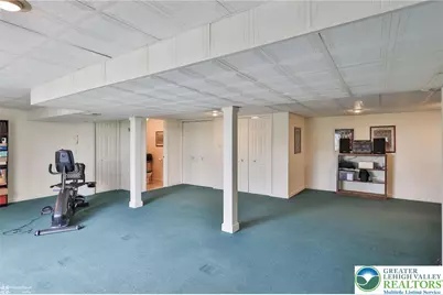 216 Memorial Drive, Bath, PA 18014 - Photo 28