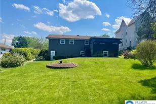 806 Locust St, North Catasauqua Bor, PA 18032 - Photo 4
