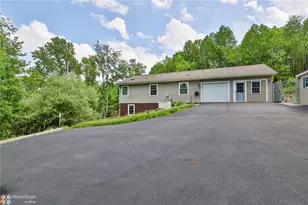 164 Hardt Hill Rd, Bechtelsville Boro, PA 19505 - Photo 6