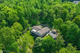 164 Hardt Hill Rd, Bechtelsville Boro, PA 19505 - Photo 2