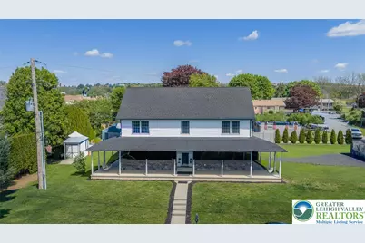 44 W 4th Street, Upper Nazareth, PA 18064 - Photo 2
