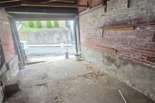 322 W Race St, Pottsville, PA 17901 - Photo 8