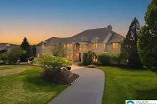 4126 Cambridge Ct, Lowhill Township, PA 18078 - Photo 2