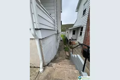 158 W Coal Street, Nesquehoning, PA 18240 - Photo 2