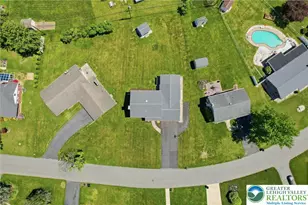 1822 Mark Twain Cir, Hanover Twp, PA 18017 - Photo 4