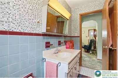 539 Beechwood Street, Emmaus Boro, PA 18049 - Photo 18