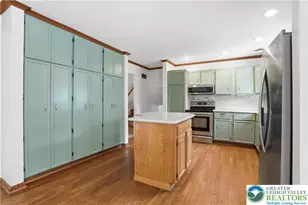 1936 Kingsley Dr, Bethlehem City, PA 18018 - Photo 10