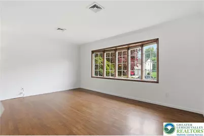 1936 Kingsley Drive, Bethlehem City, PA 18018 - Photo 6