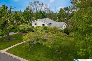 5131 Fairlawn Rd, Upper Saucon Township, PA 18034 - Photo 1