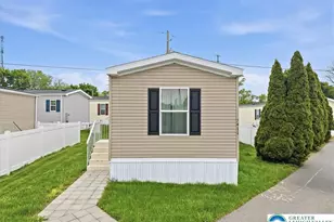 7411 Lincoln Ln, Upper Macungie Township, PA 18087 - Photo 1