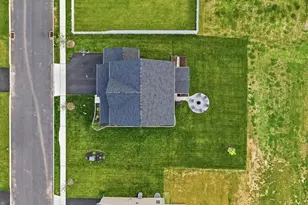8150 Parker Pl, Upper Macungie Township, PA 18051 - Photo 54