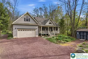 58 White Oak Dr, Penn Forrest, PA 18229 - Photo 2