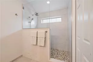 1880 Hamilton Dr, Lower Milford Township, PA 18036 - Photo 24