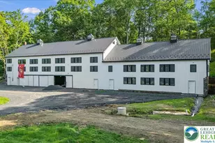 138 Frutchey Dr, Middle Smithfield, PA 18302 - Photo 2