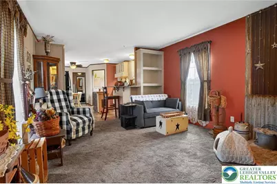 39 Country Club Road, Allen Township, PA 18067 - Photo 4