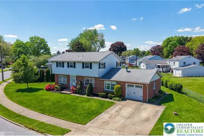 1920 Ravenwood Drive, Bethlehem City, PA 18018 - Photo 4