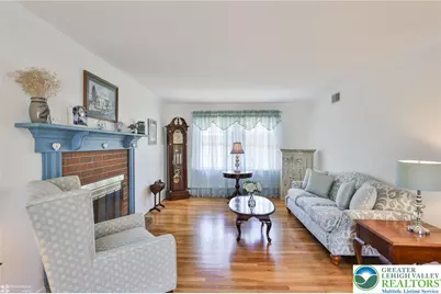 1920 Ravenwood Drive, Bethlehem City, PA 18018 - Photo 10