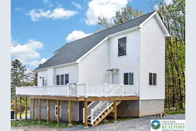 2 Elm Street, Mount Pocono, PA 18344 - Photo 2