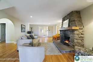 2135 Laurel Ln, Barrett Twp, PA 18323 - Photo 4