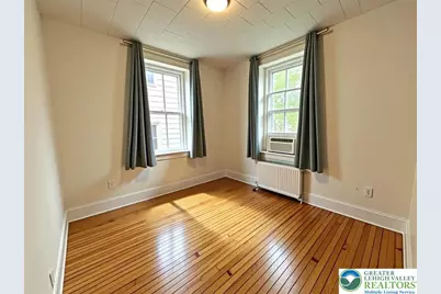118 Delaware, Riegelsville Boro, PA 18077 - Photo 8
