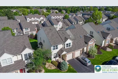 323 Surrey Place, Macungie Boro, PA 18062 - Photo 4