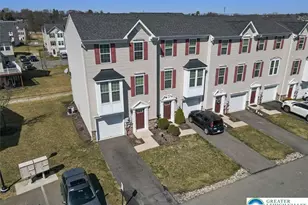 10 White Rose Lane, Palmer Twp, PA 18045 - Photo 2