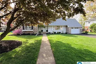 389 Barrett Rd, Emmaus Boro, PA 18049 - Photo 2