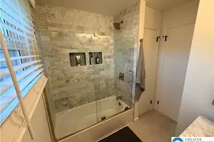 389 Barrett Rd, Emmaus Boro, PA 18049 - Photo 18