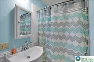 99 Garibaldi Ave, Roseto Boro, PA 18013 - Photo 12