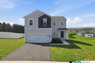 561 E 4th St, Penn Twp, PA 19506 - Photo 2