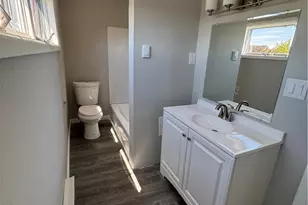 702 Walnut St, Freeland, PA 18224 - Photo 8