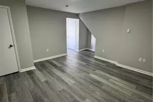 702 Walnut St, Freeland, PA 18224 - Photo 2