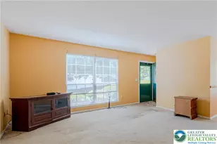1964 Mattis St, Hellertown Boro, PA 18055 - Photo 8