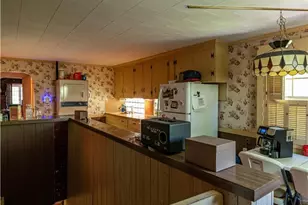 1409 N 18th St, South Whitehall Township, PA 18104 - Photo 18