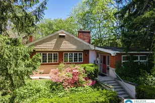 1409 N 18th St, South Whitehall Township, PA 18104 - Photo 1