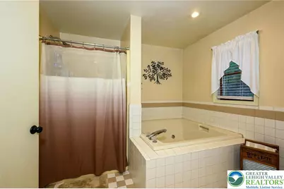 1254 Sky High Terrace, Chestnuthill Twp, PA 18330 - Photo 26