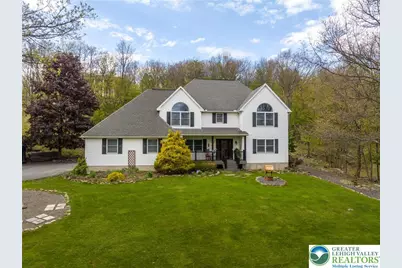 1254 Sky High Terrace, Chestnuthill Twp, PA 18330 - Photo 2