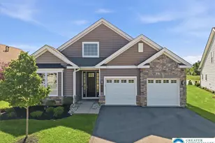 3991 Victors Way, Easton, PA 18045 - Photo 2