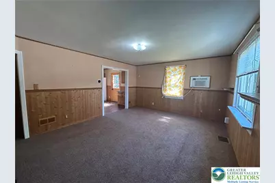 544 Moorestown Drive, Moore Township, PA 18014 - Photo 2