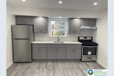 2250 Butler Street #06, Wilson, PA 18042 - Photo 2