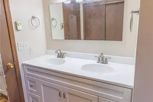 5719 Grouse Dr, Bethlehem City, PA 18017 - Photo 12