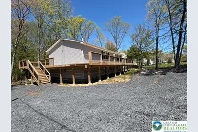224 Kensington Drive, Bushkill, PA 18324 - Photo 2