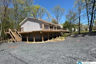 224 Kensington Dr, Bushkill, PA 18324 - Photo 2